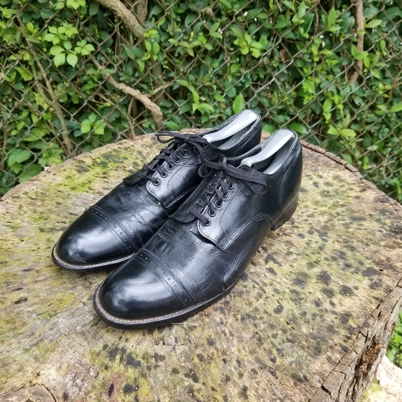 Vintage STACY ADAMS Cap Toe Leather Dress Shoes - Picture 5 of 9